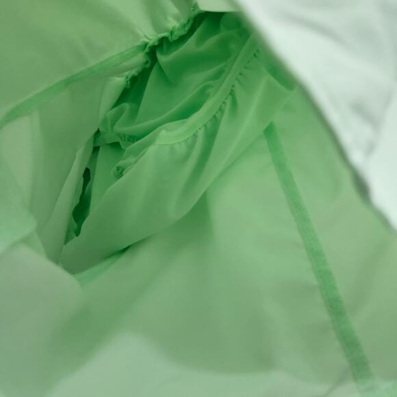 ❤️NWT❤️ Nike Women's Light Green Dri-FIT Shorts - Picture 5 of 9